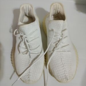 adidas Yeezy Boost 350 V2 Cream White Triple White